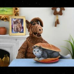 NECA - ULTIMATE ALF ACTION FIGURE (AUG/SEPT 2022)